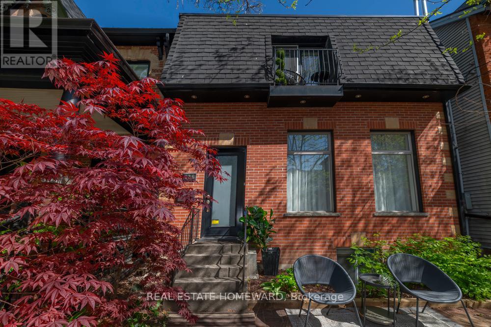 136 Spruce Street, Toronto, Ontario  M5A 2J5 - Photo 24 - C12999310