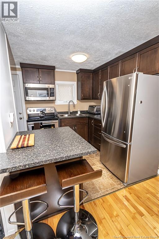 86 Hedgeview Drive, Fredericton, New Brunswick  E3B 6R7 - Photo 11 - NB139980