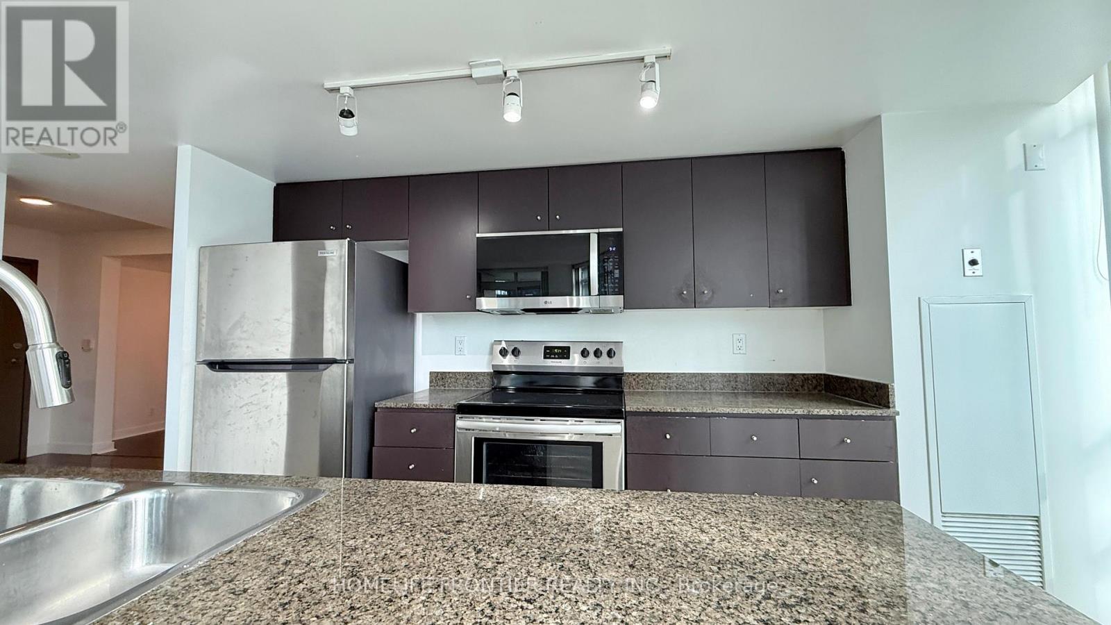 1608 - 381 Front Street W, Toronto, Ontario M5V 3R8 - Photo 11 - C13153400