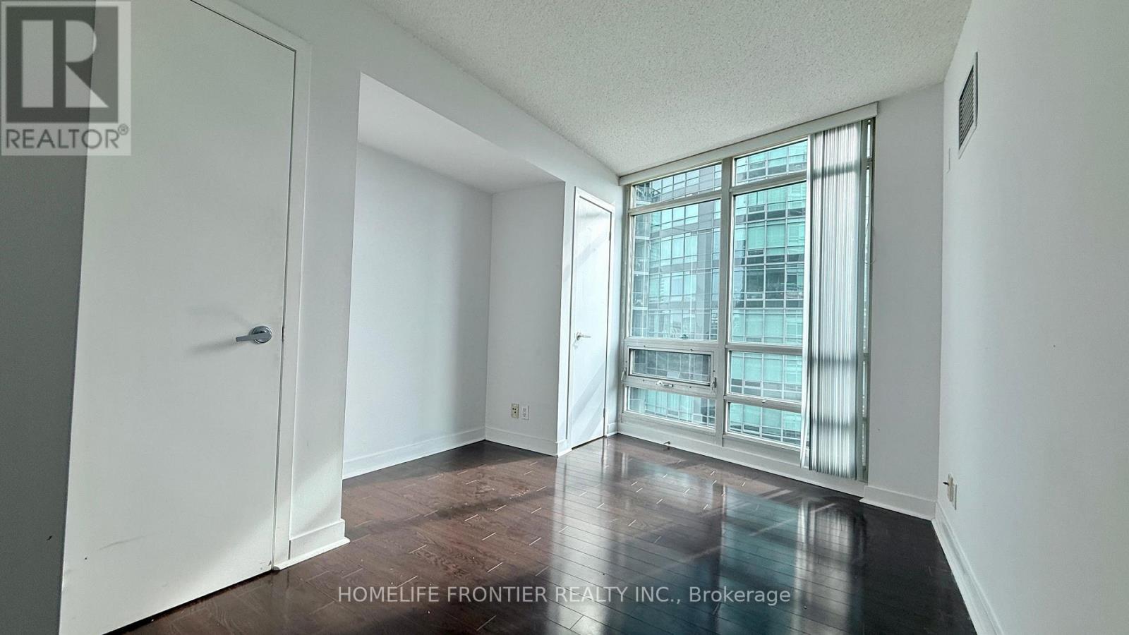 1608 - 381 Front Street W, Toronto, Ontario M5V 3R8 - Photo 19 - C13153400