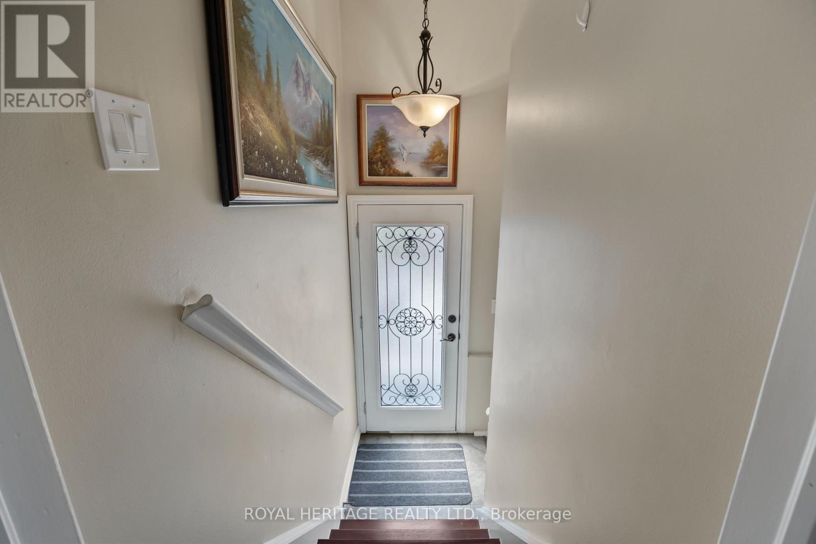 805 West Shore Boulevard, Pickering, Ontario  L1W 2V5 - Photo 24 - E13153404
