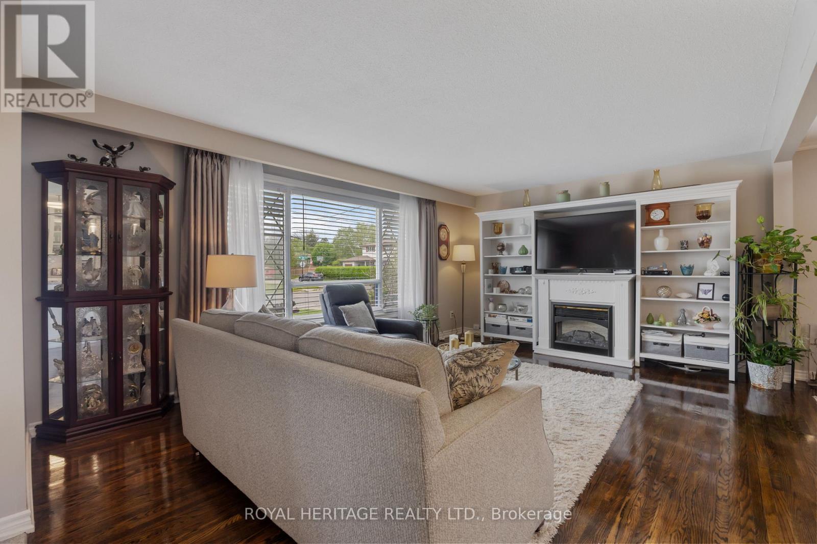 805 West Shore Boulevard, Pickering, Ontario  L1W 2V5 - Photo 5 - E13153404