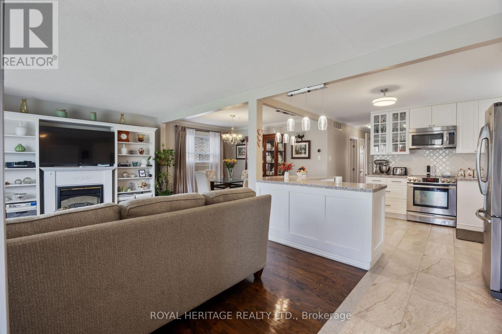 805 West Shore Boulevard, Pickering, Ontario  L1W 2V5 - Photo 6 - E13153404