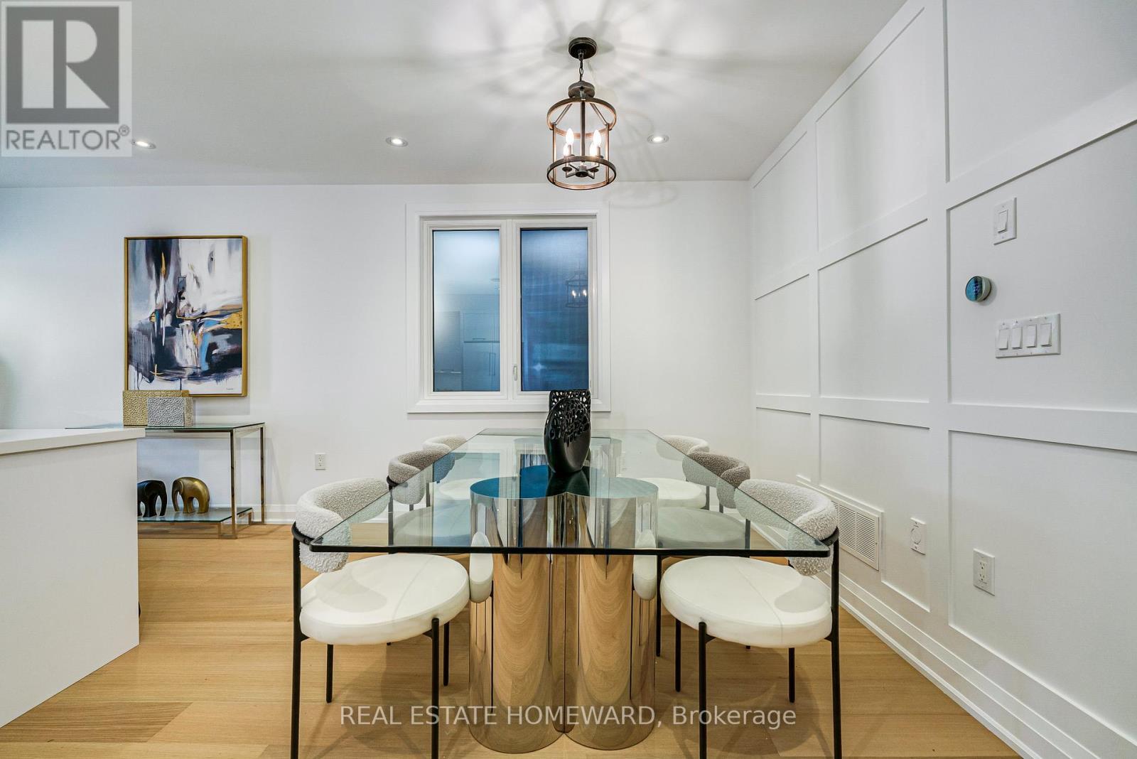 28 Richard Avenue, Toronto, Ontario  M4L 1W9 - Photo 12 - E13153454