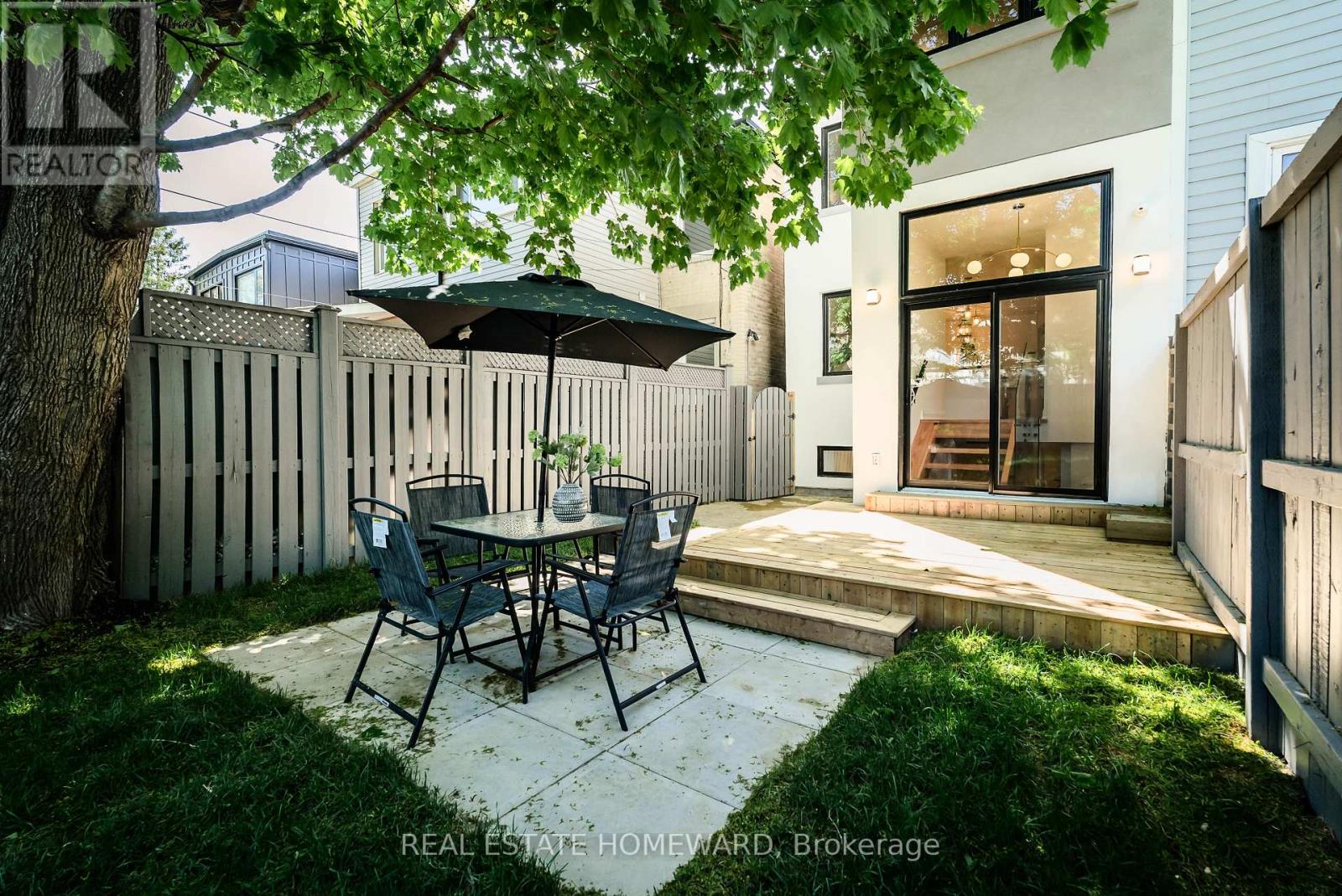 28 Richard Avenue, Toronto, Ontario  M4L 1W9 - Photo 42 - E13153454