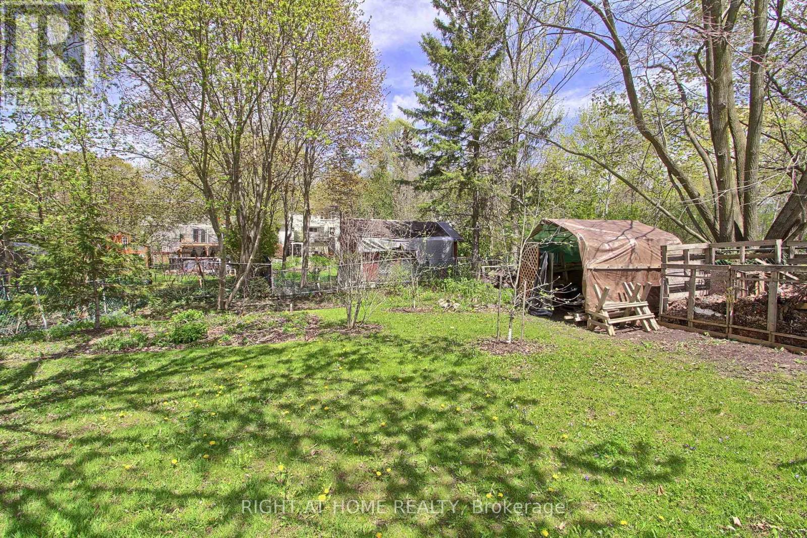 853 Magnolia Avenue, Newmarket, Ontario  L3Y 5H5 - Photo 46 - N13153466