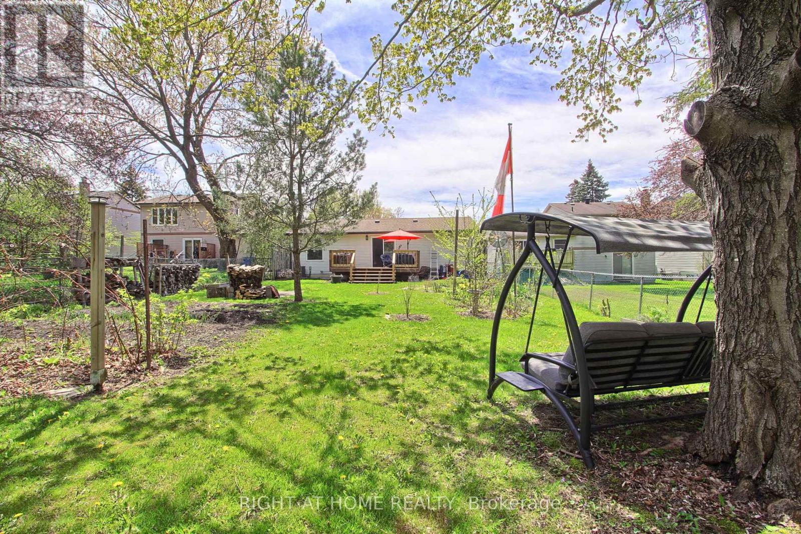 853 Magnolia Avenue, Newmarket, Ontario  L3Y 5H5 - Photo 47 - N13153466