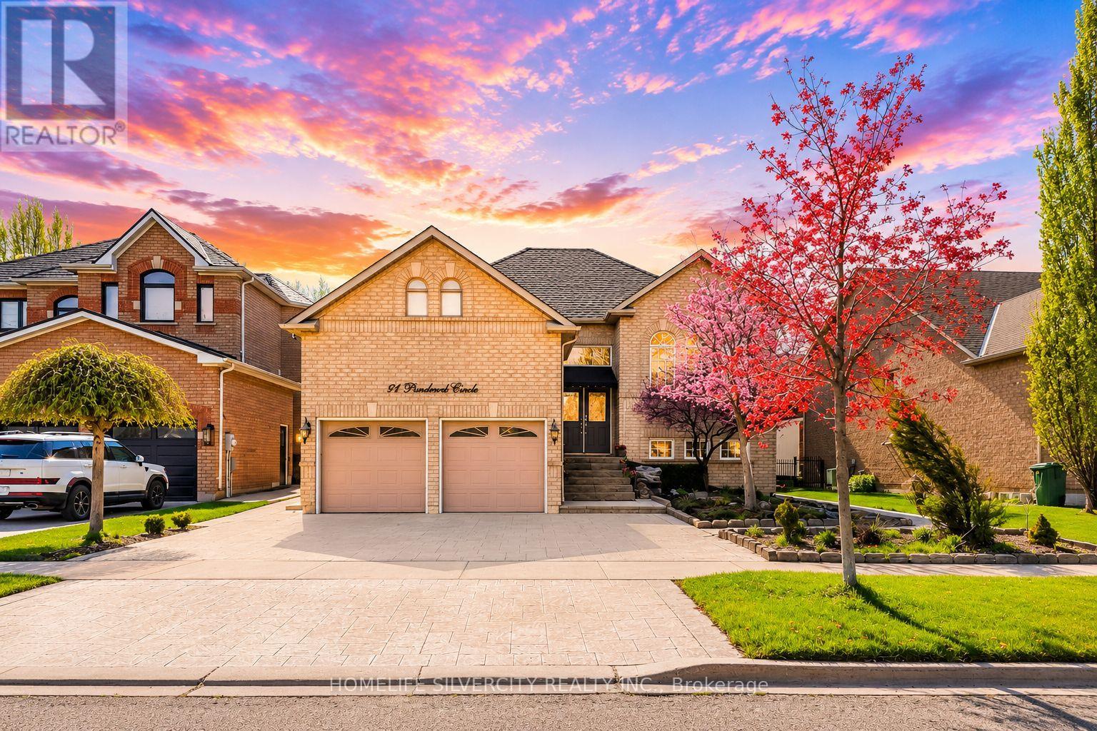 61 Pinebrook Circle, Caledon, Ontario  L7C 1C3 - Photo 2 - W13153374