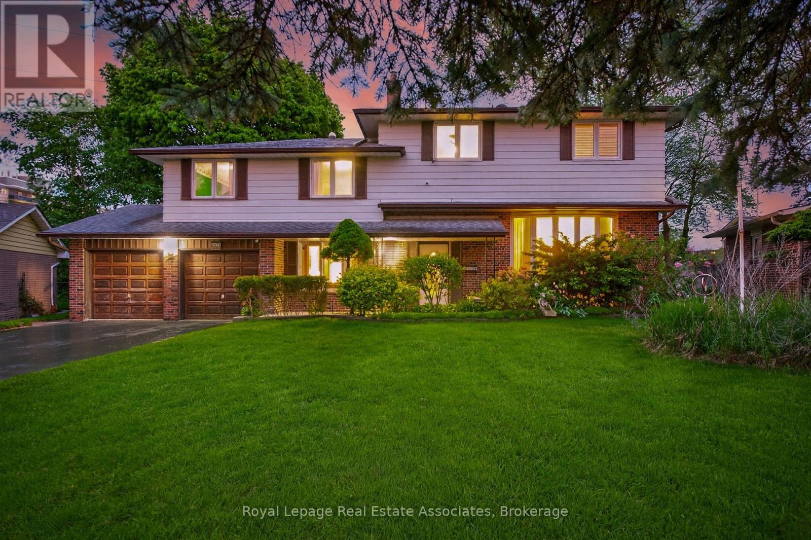 2072 SAVA CRESCENT, Mississauga, Ontario