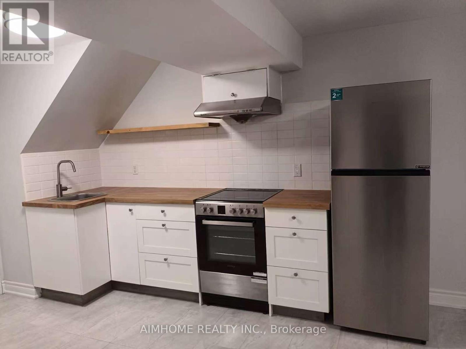 Basement - 2304 Keele Street, Toronto, Ontario  M6M 3Z8 - Photo 2 - W13153408