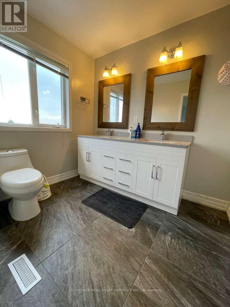 63c View Green Crescent, Toronto, Ontario  M9W 7E1 - Photo 15 - W13153458