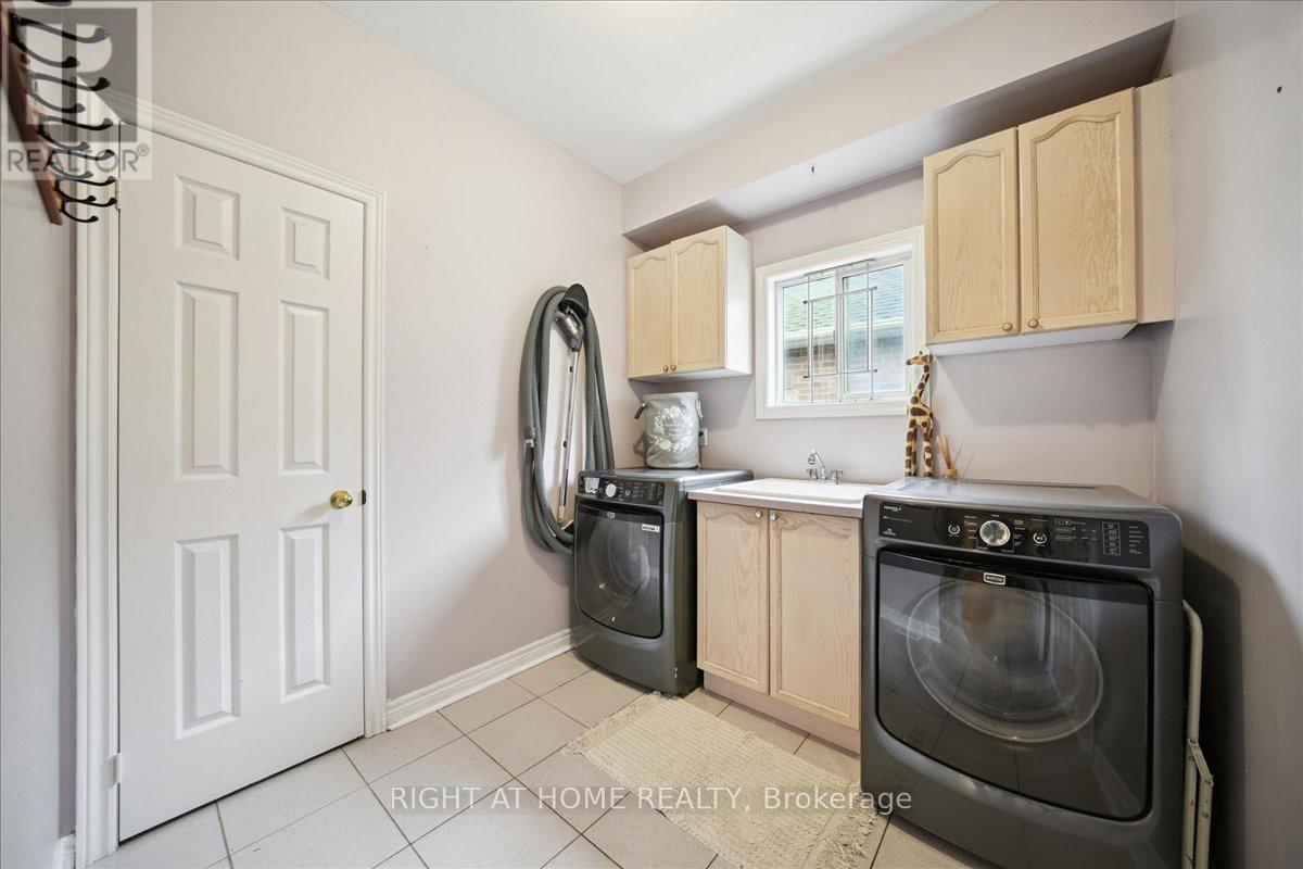 57 Kirkwood Crescent, Caledon, Ontario  L7C 1B8 - Photo 24 - W12922254