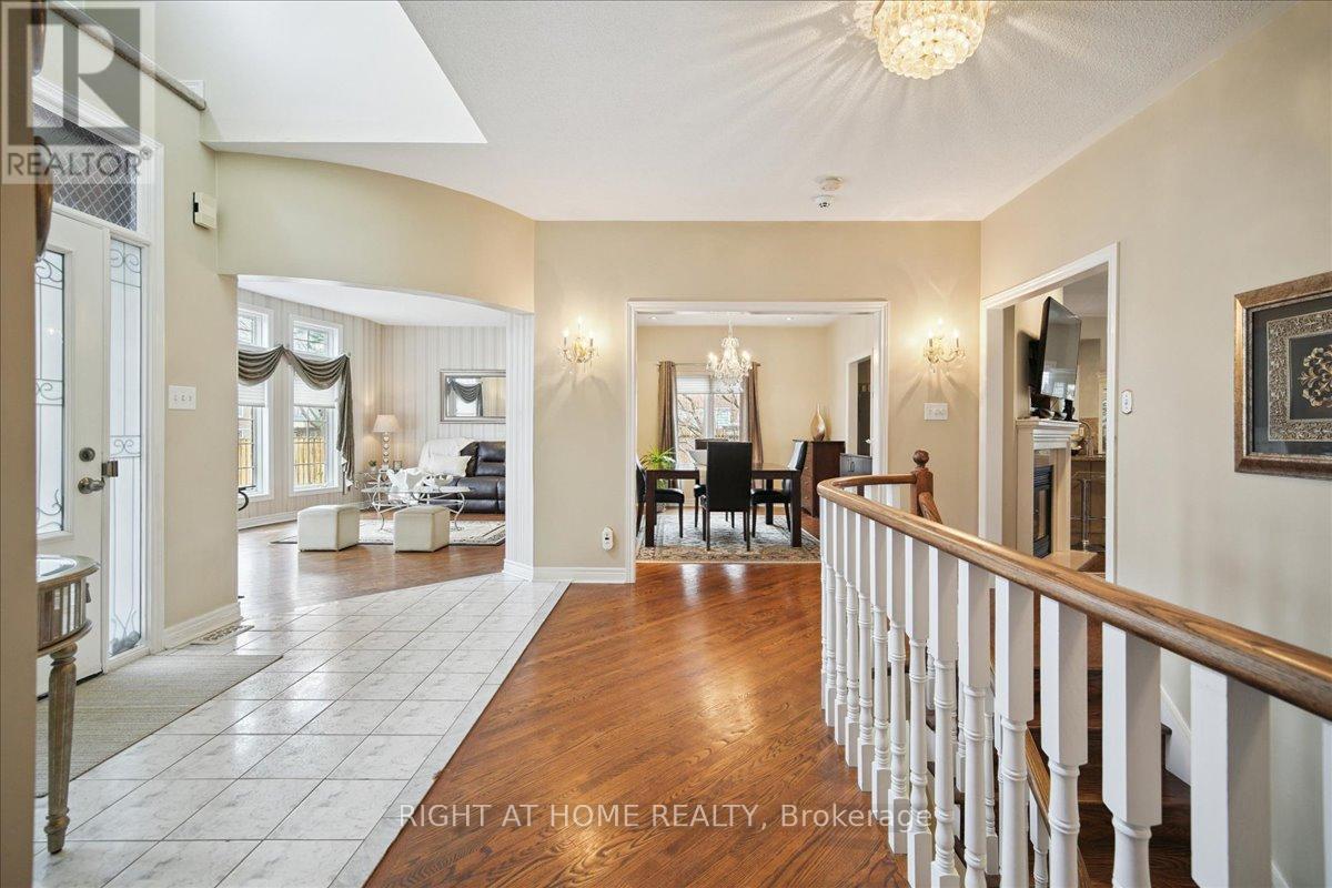 57 Kirkwood Crescent, Caledon, Ontario  L7C 1B8 - Photo 7 - W12922254