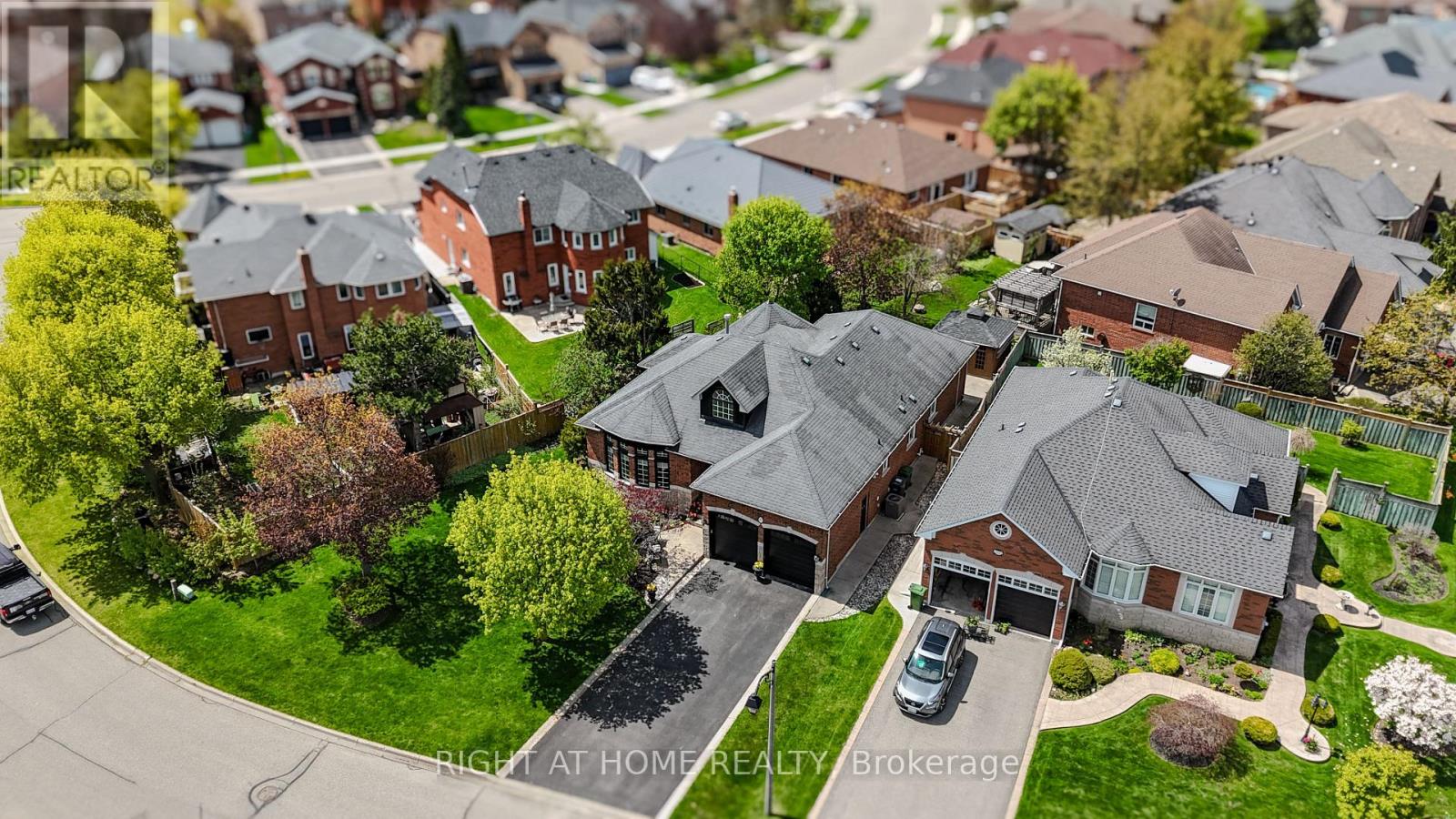57 Kirkwood Crescent, Caledon, Ontario  L7C 1B8 - Photo 43 - W12922254