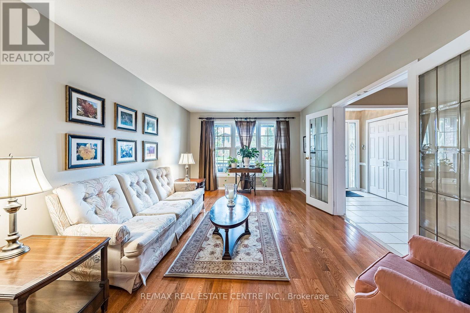 19 Mossbank Drive, Brampton, Ontario  L6W 3Z4 - Photo 9 - W13138454
