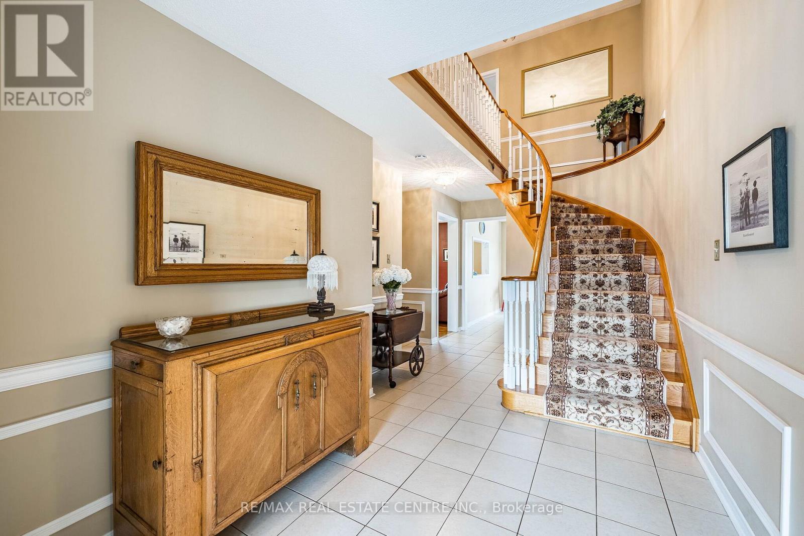 19 Mossbank Drive, Brampton, Ontario  L6W 3Z4 - Photo 8 - W13138454