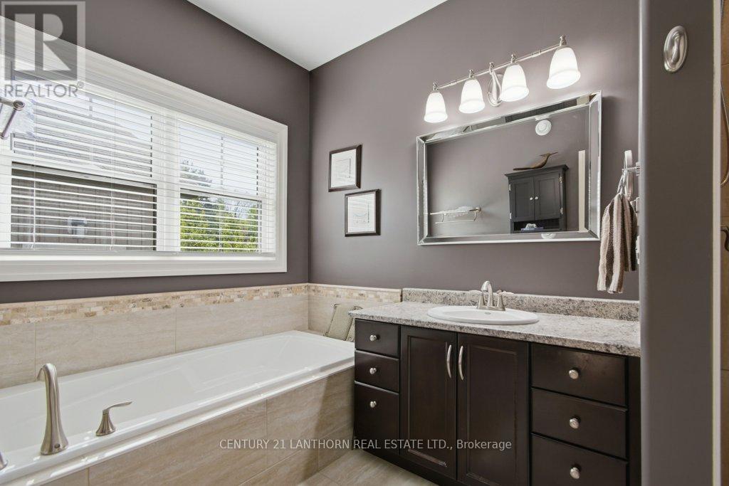 8 Grandview Court, Quinte West, Ontario  K0K 3E0 - Photo 21 - X13153504