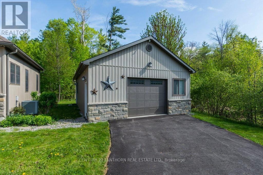 8 Grandview Court, Quinte West, Ontario  K0K 3E0 - Photo 3 - X13153504