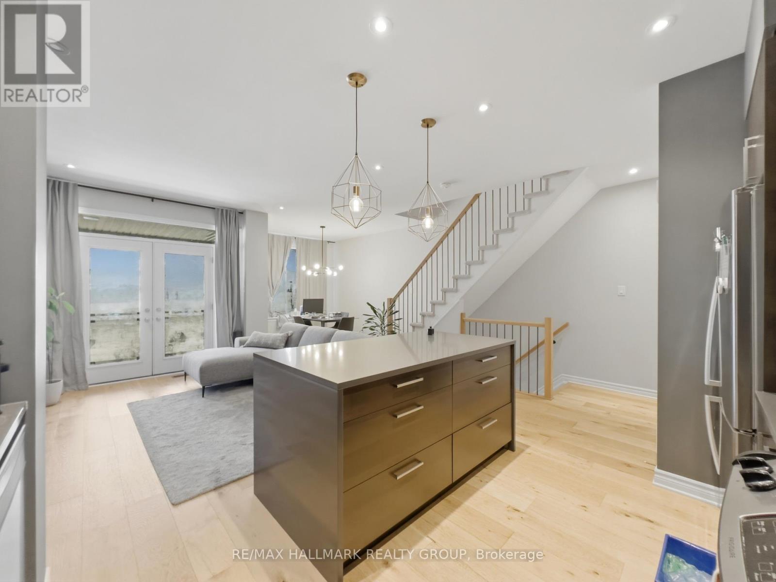 595 Compass Street, Ottawa, Ontario  K1W 0J8 - Photo 9 - X13153524