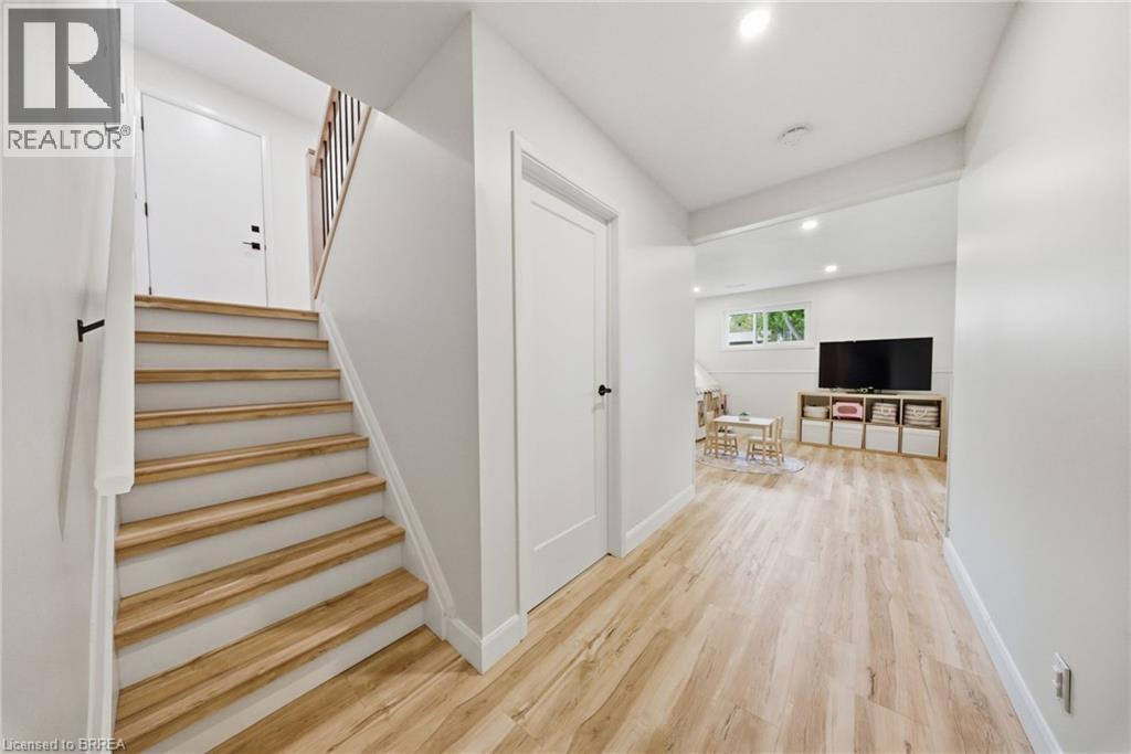 23 Myrtleville Drive, Brantford, Ontario  N3V 1B8 - Photo 27 - 40828957