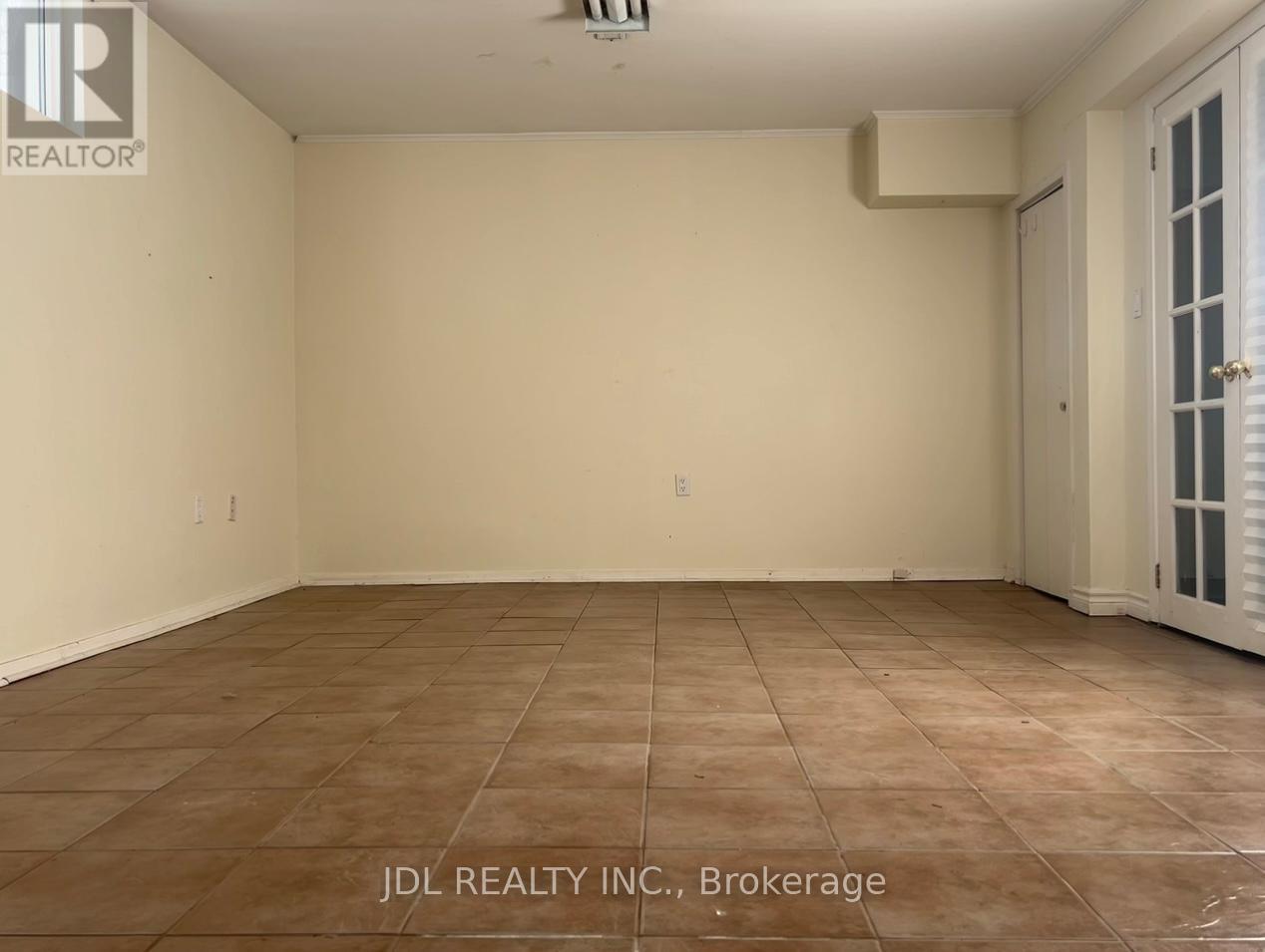 Bsmt Unit A - 23 Pineway Blvd Boulevard, Toronto, Ontario  M2H 1A3 - Photo 6 - C13153484