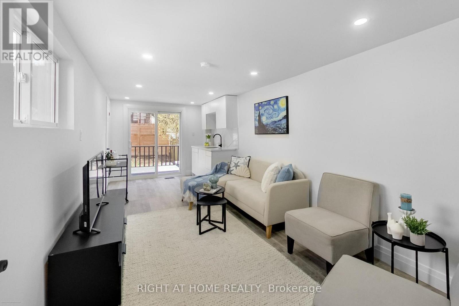 259 Robina Avenue, Toronto, Ontario  M6C 3Y9 - Photo 13 - C13153498
