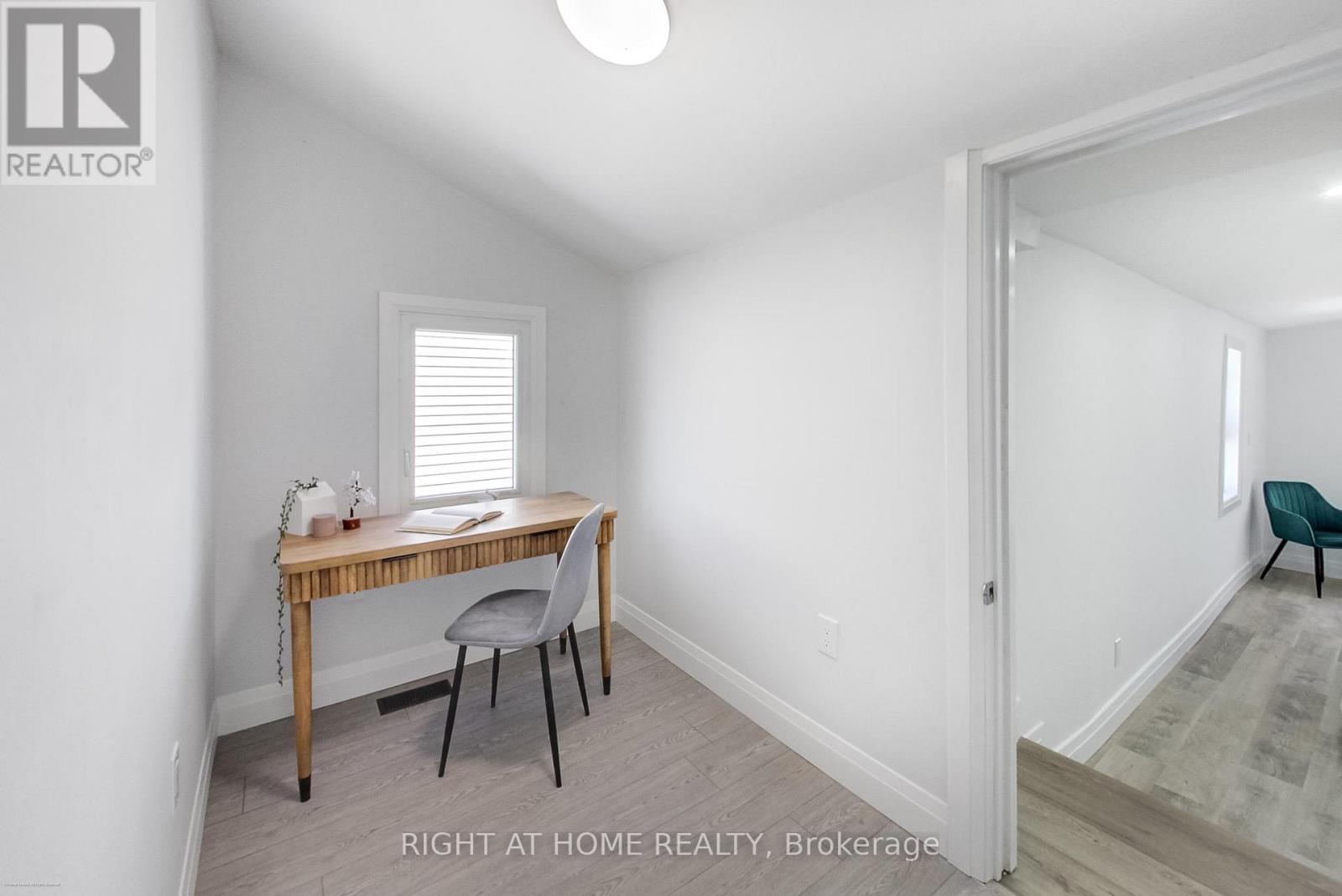 259 Robina Avenue, Toronto, Ontario  M6C 3Y9 - Photo 29 - C13153498