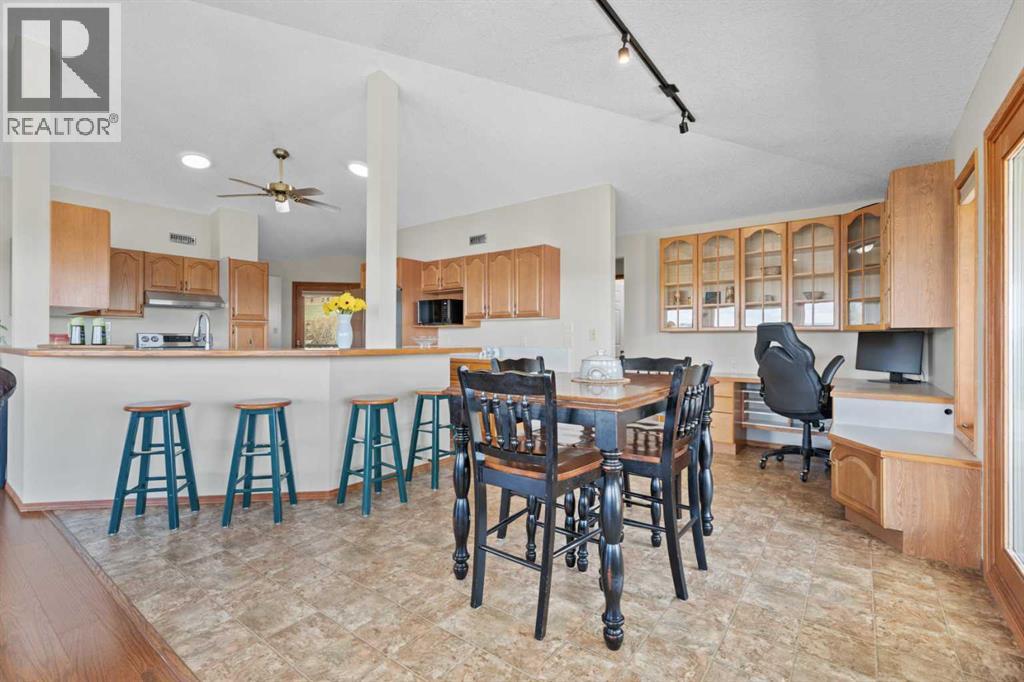 434183 2 Street E, Rural Foothills County, Alberta  T1S 6B3 - Photo 11 - A2309480