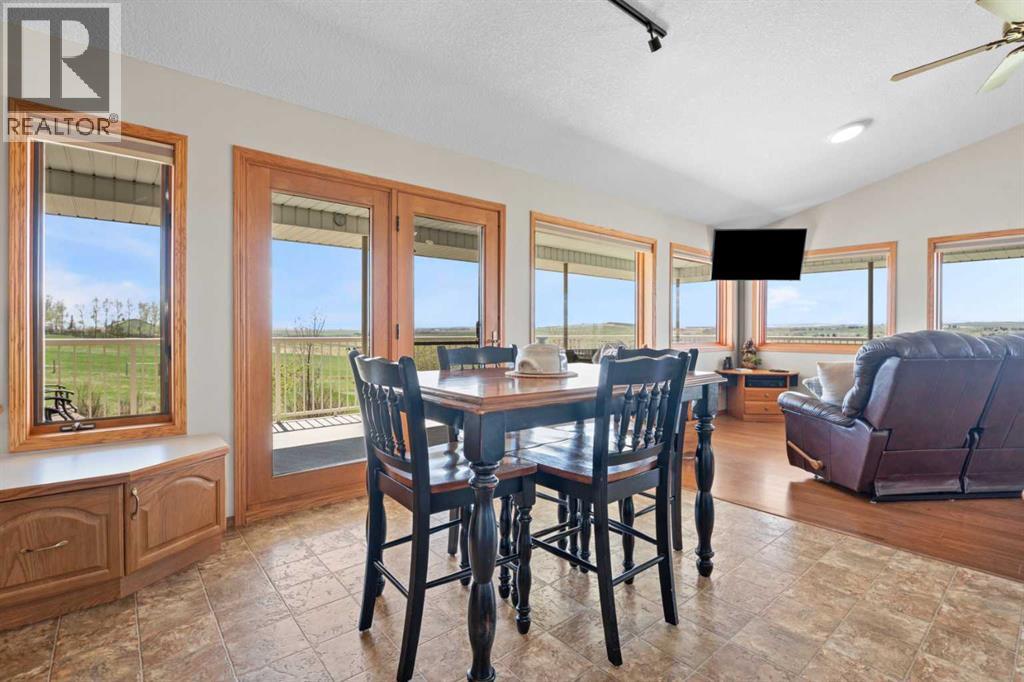 434183 2 Street E, Rural Foothills County, Alberta  T1S 6B3 - Photo 9 - A2309480
