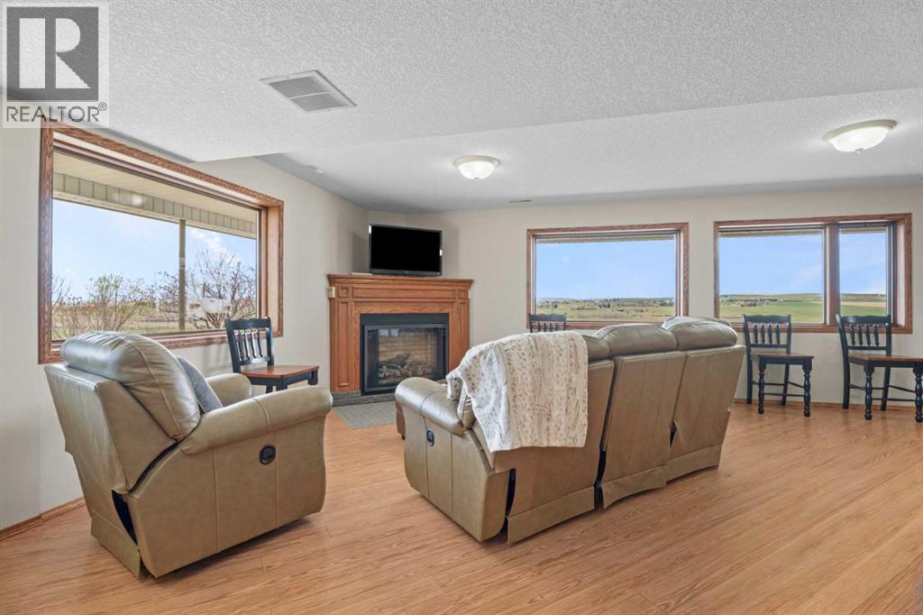 434183 2 Street E, Rural Foothills County, Alberta  T1S 6B3 - Photo 25 - A2309480