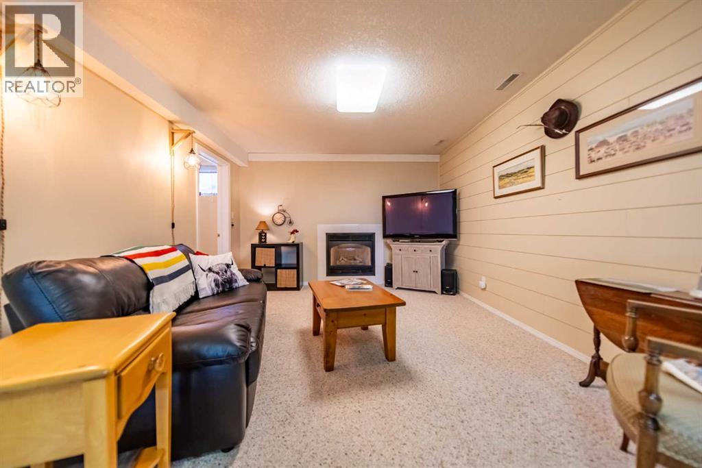76 Sunset Crescent, Okotoks, Alberta  T1S 1P5 - Photo 33 - A2312229
