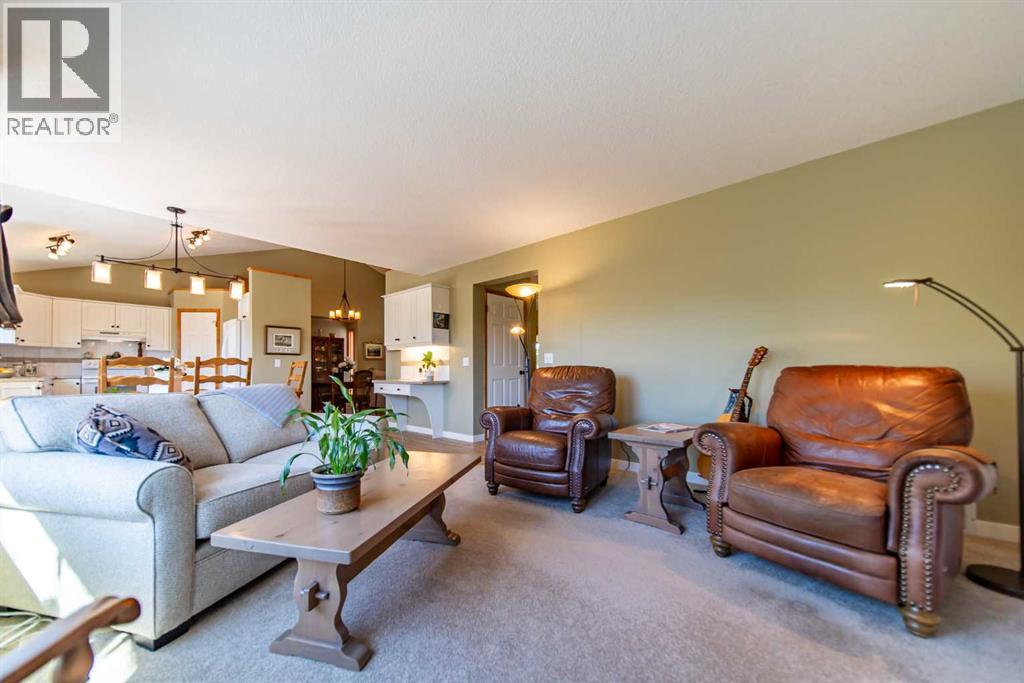 76 Sunset Crescent, Okotoks, Alberta  T1S 1P5 - Photo 19 - A2312229