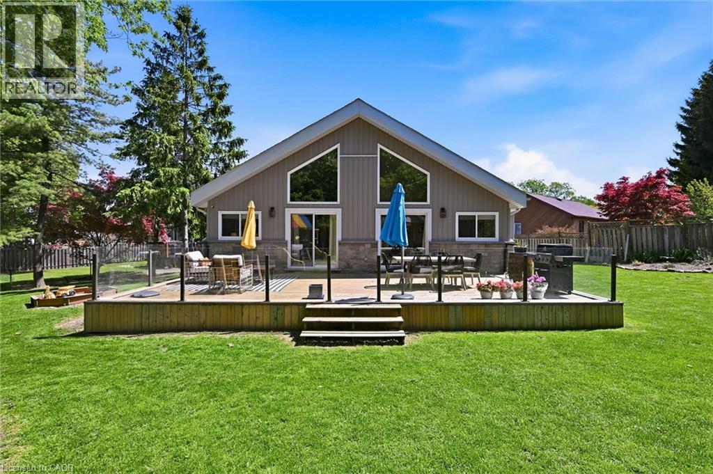 24 GLENWOOD Crescent, Hamilton, Ontario