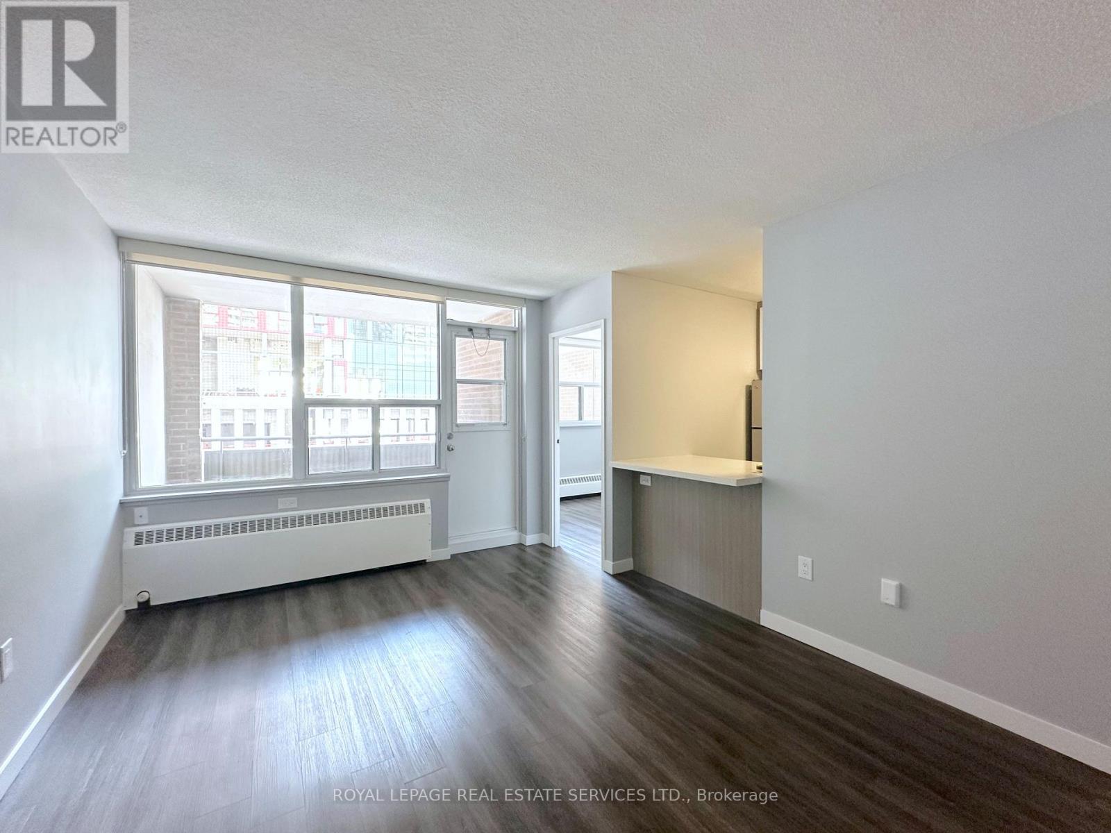 915 - 255 Main Street, Toronto, Ontario  M4C 4X2 - Photo 2 - E13153492