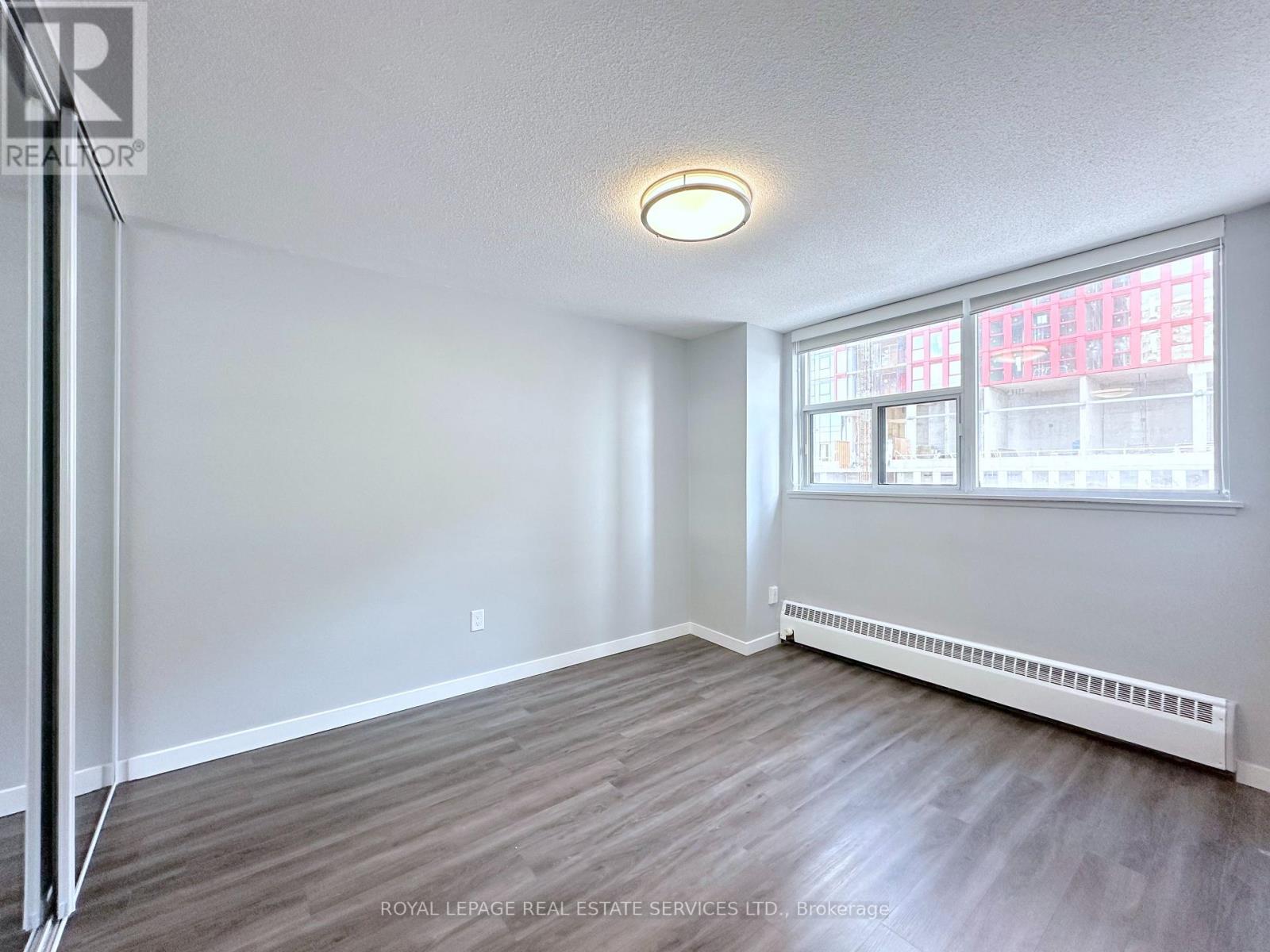915 - 255 Main Street, Toronto, Ontario  M4C 4X2 - Photo 6 - E13153492