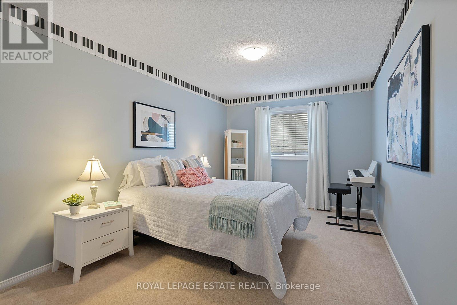 15 Mcgregor Drive, Ajax, Ontario  L1T 3W8 - Photo 24 - E13153536