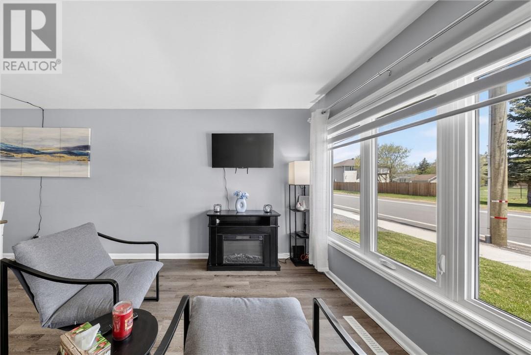 527 Mead Boulevard, Espanola, Ontario - Photo 8 - 2127921