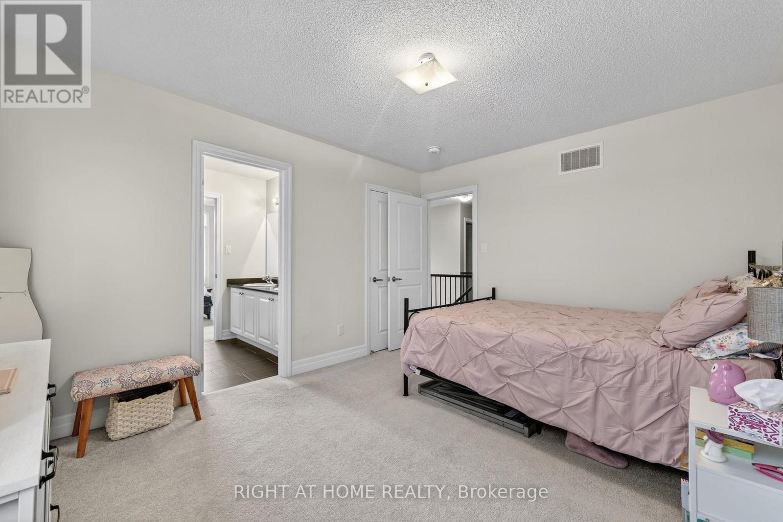 61 Latimer Avenue, Essa, Ontario  L3W 0N3 - Photo 29 - N13153478
