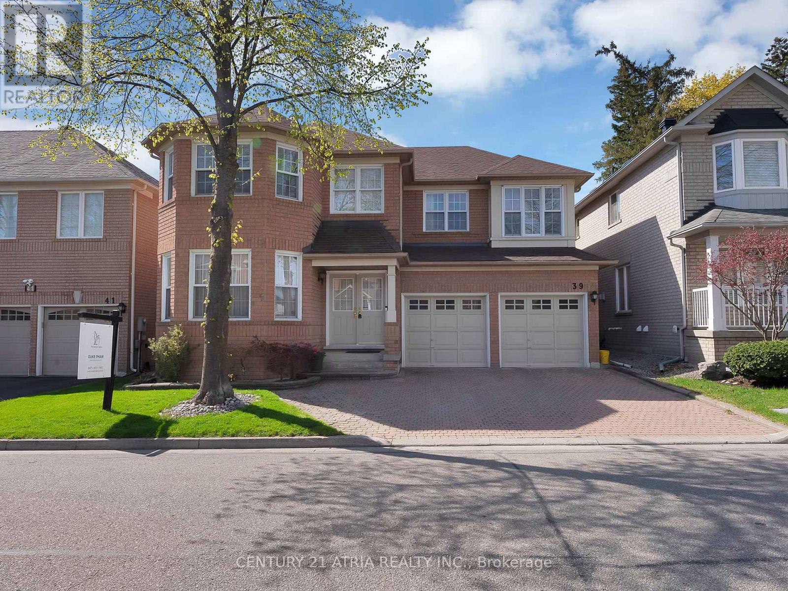 39 Saxony Drive, Markham, Ontario  L6C 2G6 - Photo 1 - N13153522