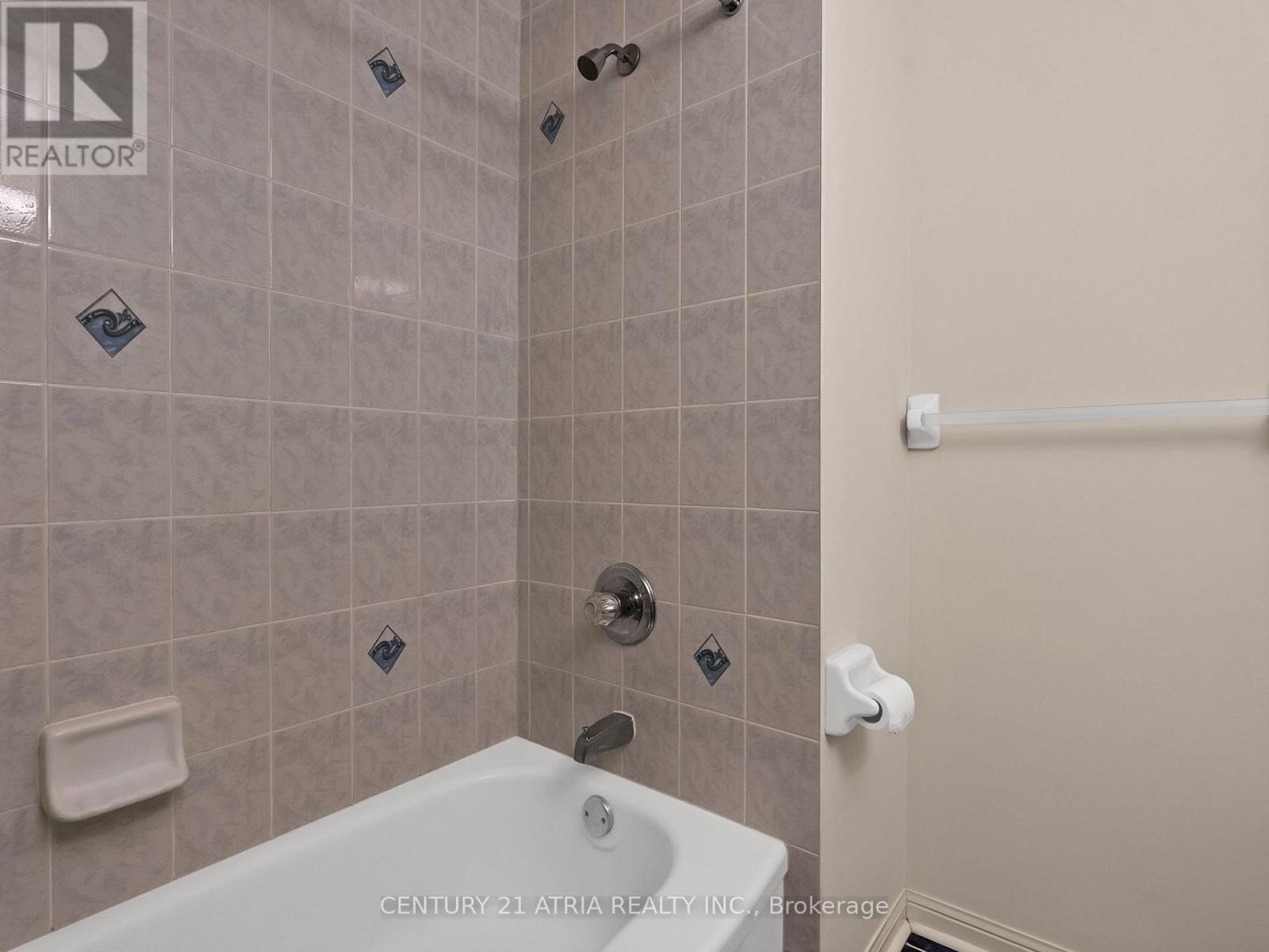 39 Saxony Drive, Markham, Ontario  L6C 2G6 - Photo 24 - N13153522