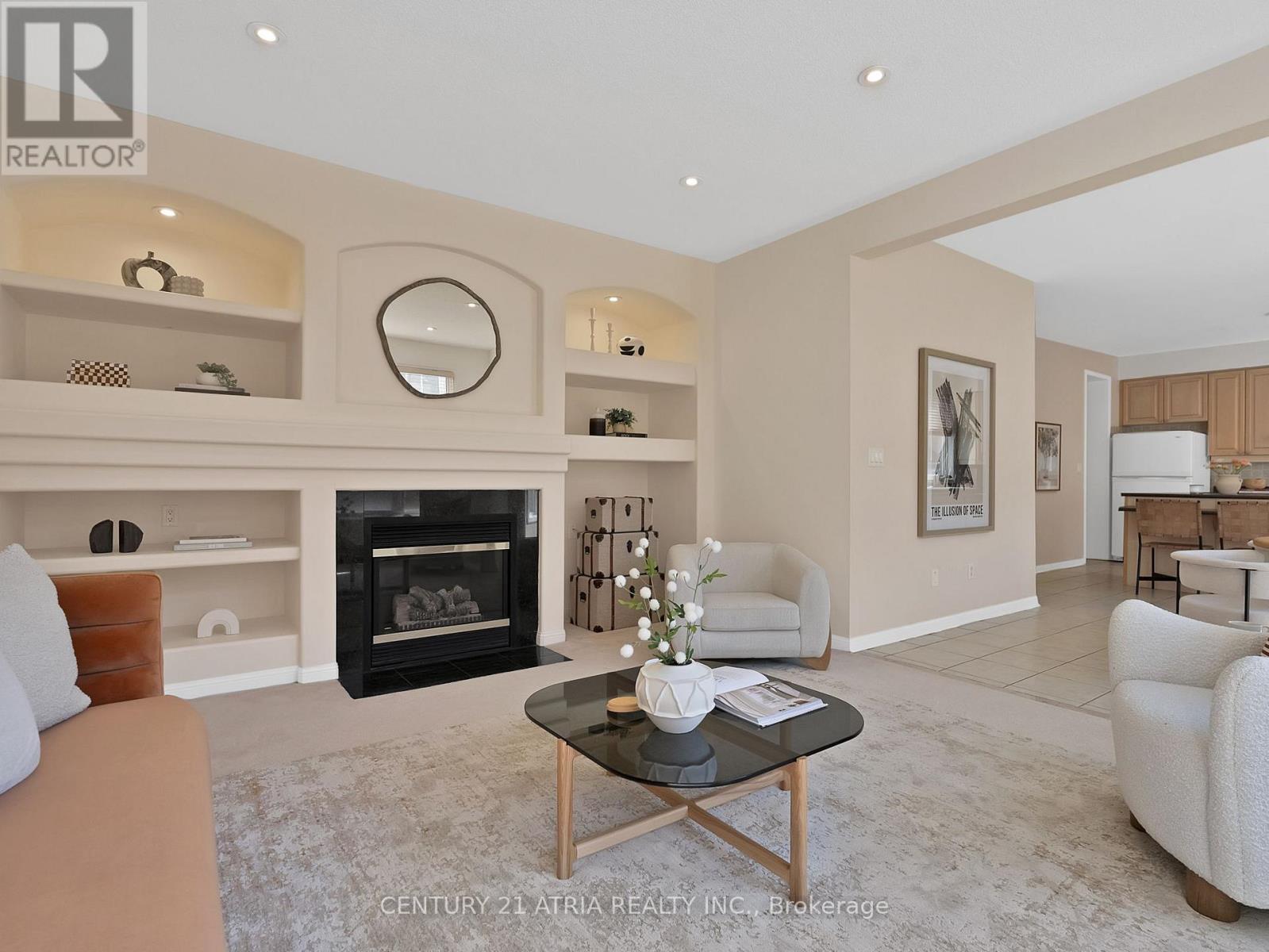 39 Saxony Drive, Markham, Ontario  L6C 2G6 - Photo 8 - N13153522