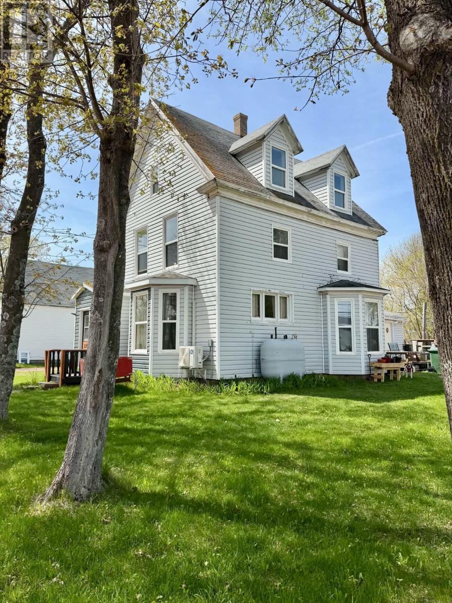 220 Main Street, Tignish, Prince Edward Island  C0B 2B0 - Photo 2 - 202611612