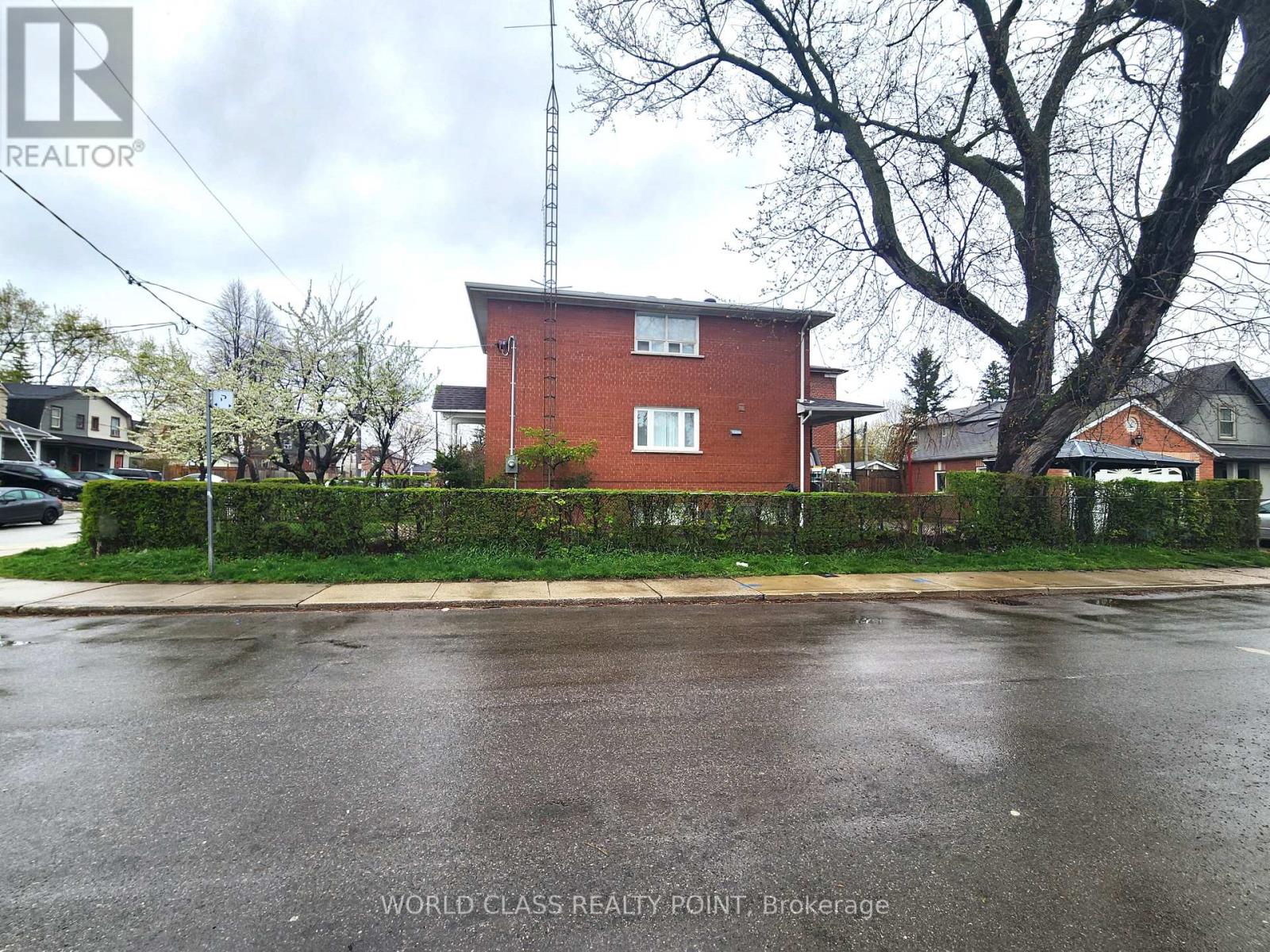 7 Cliff Street, Toronto, Ontario  M6N 4L5 - Photo 4 - W13153476