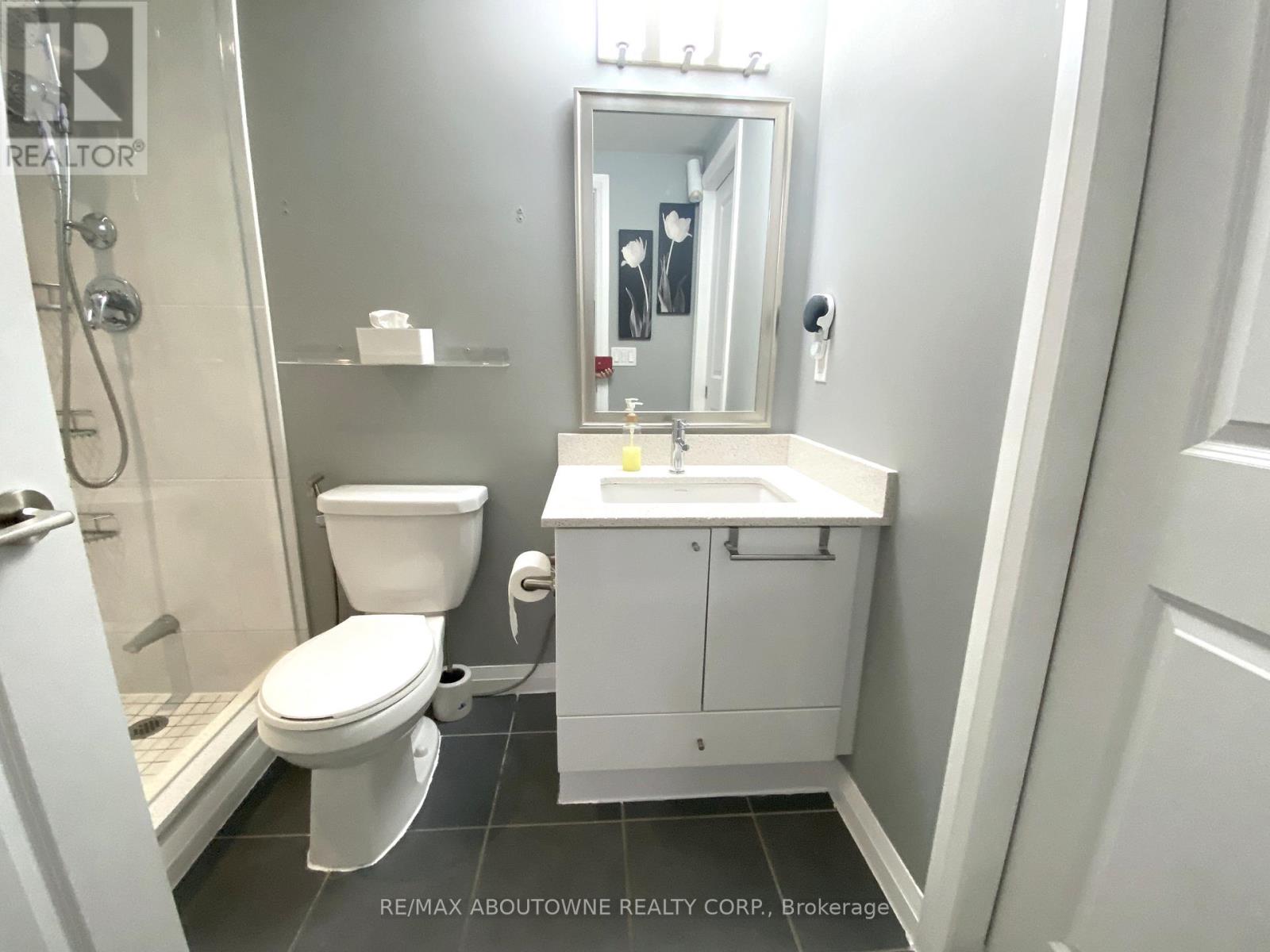 1503 - 75 Eglinton Avenue W, Mississauga, Ontario  L5R 0E5 - Photo 11 - W13153480