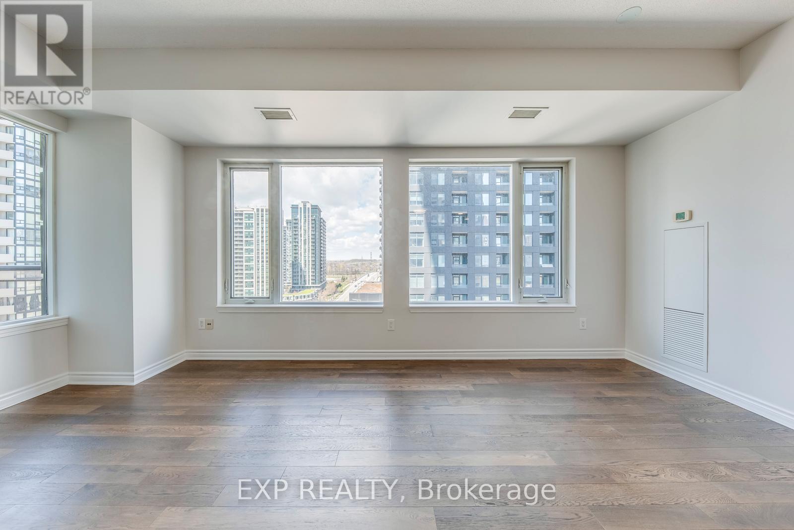 1011 - 385 Prince Of Wales Drive, Mississauga, Ontario  L5B 0C6 - Photo 19 - W13153514