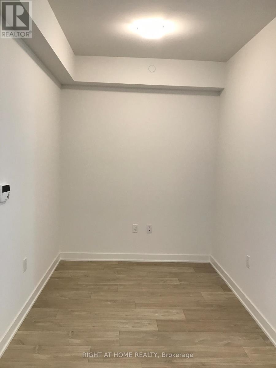 303 - 4677 Glen Erin Drive, Mississauga, Ontario  L5M 2E3 - Photo 5 - W13153520