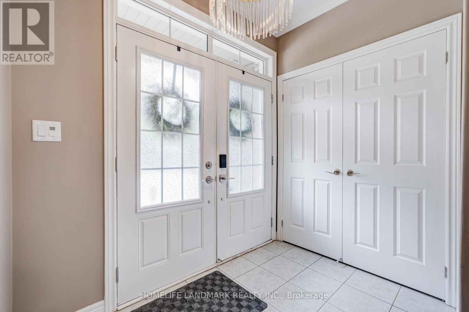 2479 Gateshead Common, Oakville, Ontario L6M 0S2 - Photo 3 - W13153526