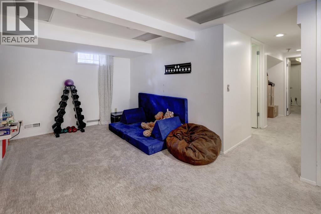 1636 Broadview Road NW, Calgary, Alberta  T2N 3H1 - Photo 34 - A2312755