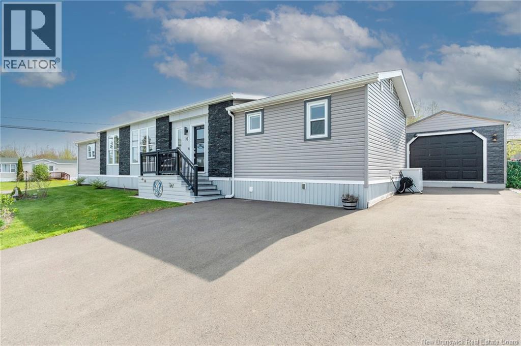 10 Restigouche, Dieppe, New Brunswick  E1A 7N1 - Photo 1 - NB139879