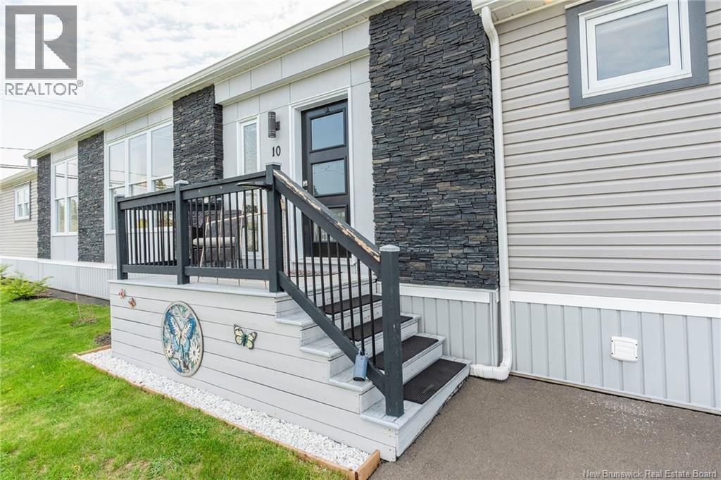 10 Restigouche, Dieppe, New Brunswick  E1A 7N1 - Photo 3 - NB139879